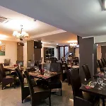 Hotel West Plaza 3*