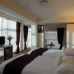 Hotel West Plaza 3*