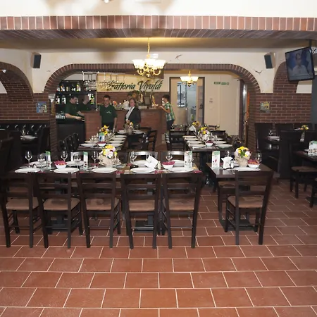 West Plaza 3* Bucharest