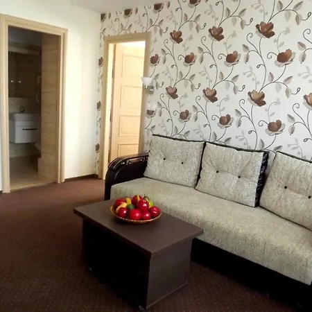 West Plaza Hotel 3*