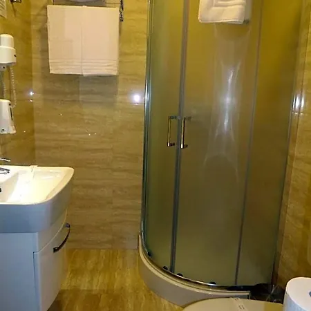 West Plaza Hotel