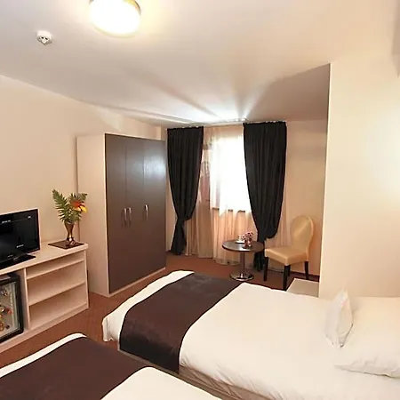 West Plaza 3*