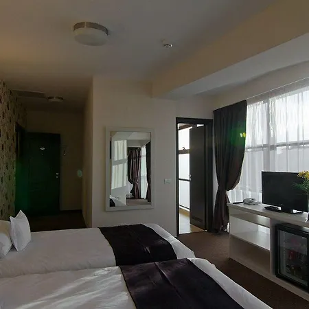 West Plaza Hotel Bukarest