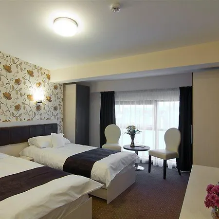 Otel West Plaza Bükreş