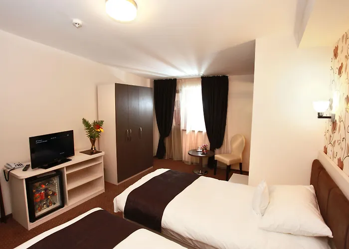 West Plaza 3* Bucharest