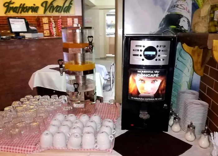 Готель West Plaza 3*