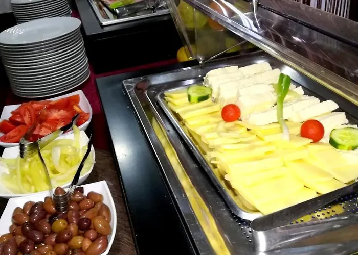 West Plaza Szálloda