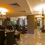 West Plaza 3*