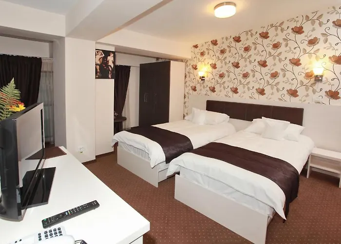 Otel West Plaza