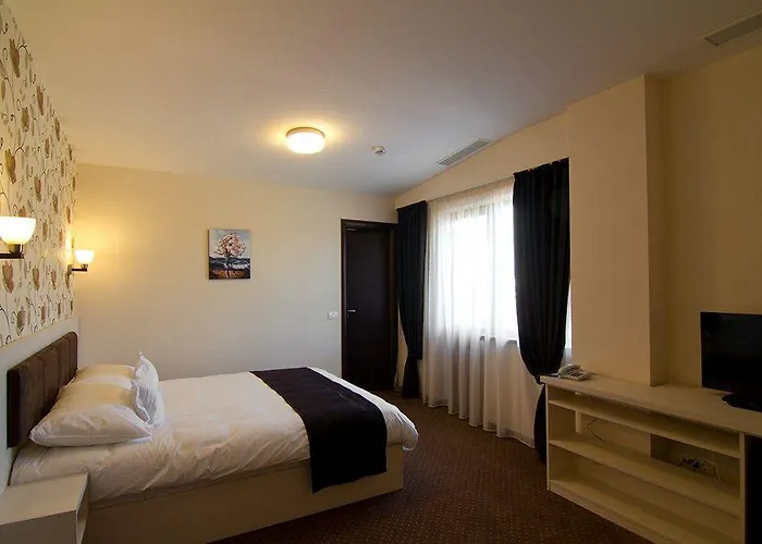 West Plaza 3* Bükreş
