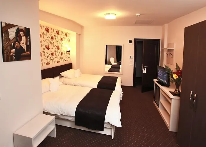 Otel West Plaza 3*