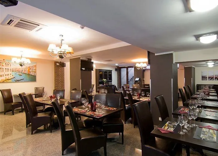 Otel West Plaza 3*